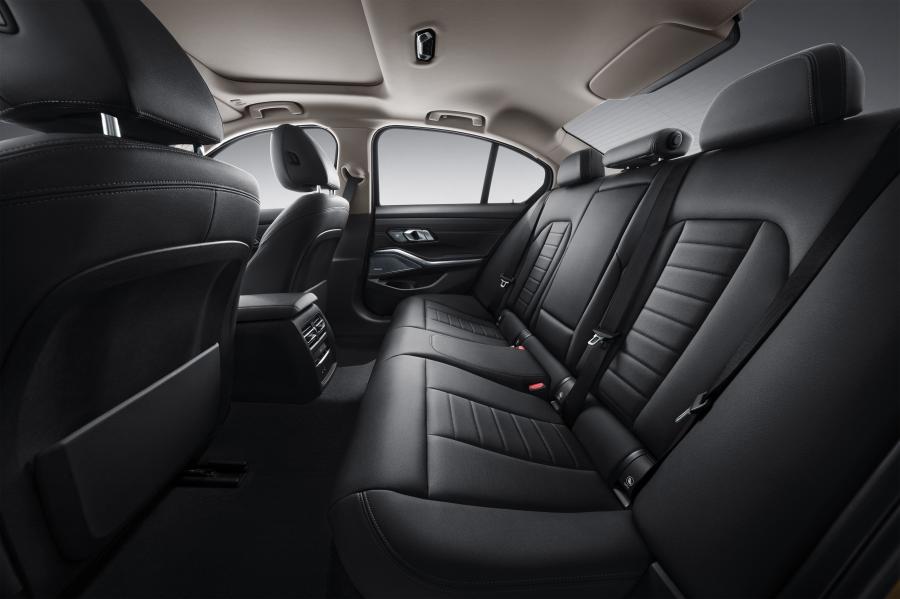 Интерьер BMW 325i M Sport (G20) 2019 года  (CN) (фото 30 из 43)